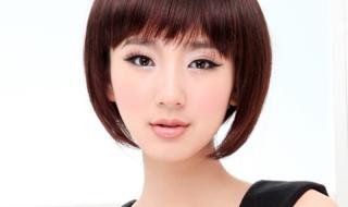 齐刘海短发造型